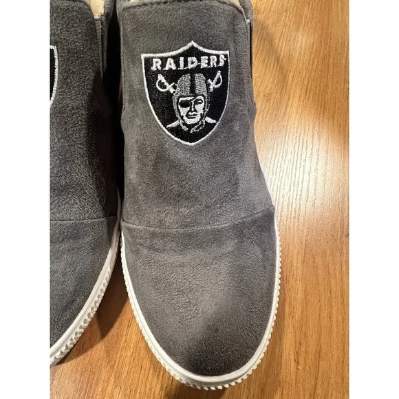 Las Vegas Raiders Wedge Slip-On Shoes - Size 8 - Women's Cuce Gray NFL Team Gear - Picture 8 of 8